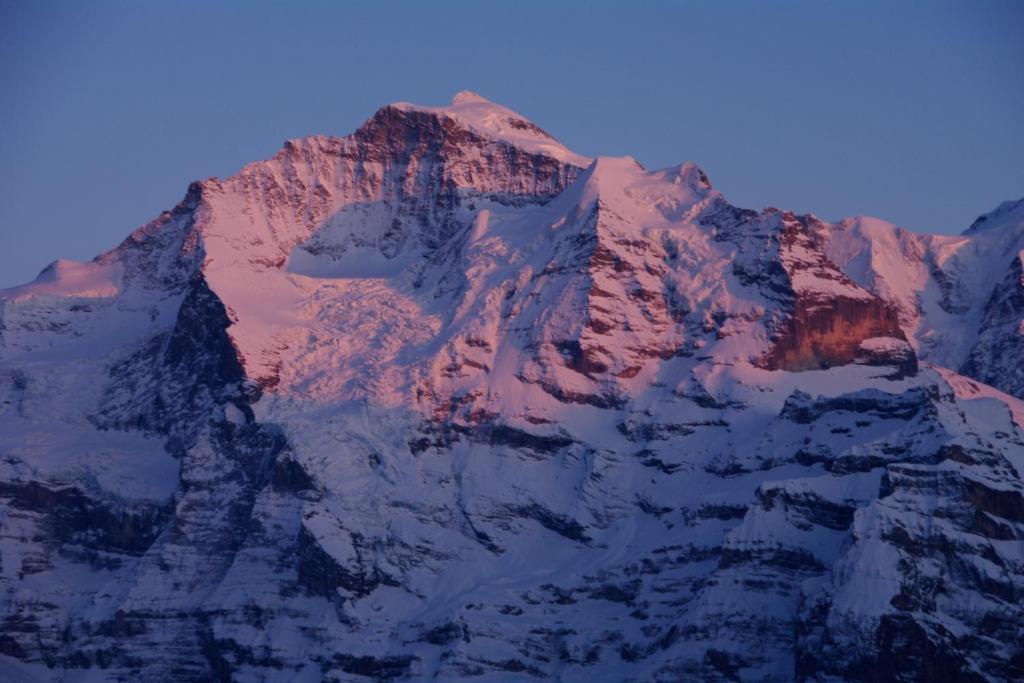 Hotel Restaurant Jungfrau Lauterbrunnen Pokoj fotografie